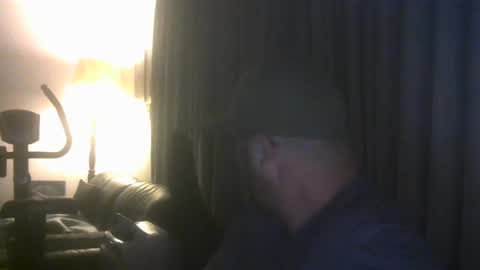 skaliwag online show from December 15, 11:53 pm