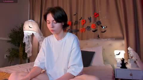 Emily online show from October 29, 2:46 am