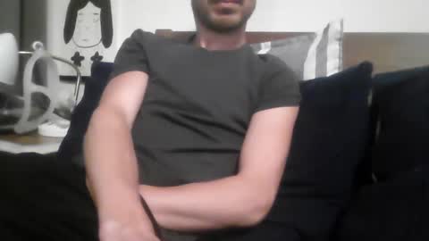 Snapshot of skinny_libra chatting on December 2, 5:19 am skinny_libra online show from December 2, 5:19 am