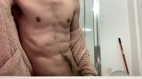 skinnybigdk online show from January 15, 5:26 pm