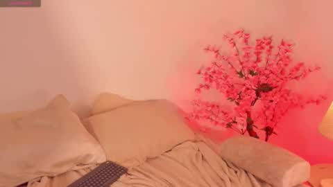 Mila online show from March 28, 8:54 pm