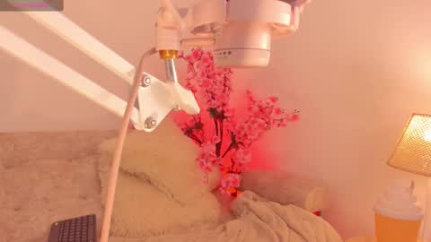 Mila online show from December 22, 6:03 pm