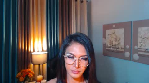 NICOLE online show from October 28, 3:18 am