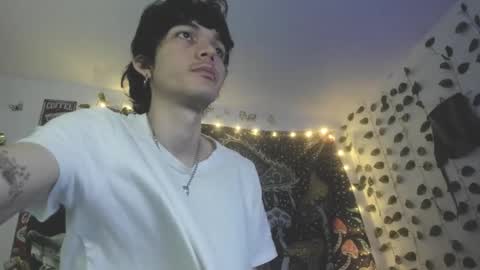 skiny_dann online show from May 3, 4:18 am