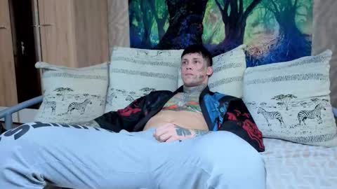 skirlingod online show from September 28, 6:33 am