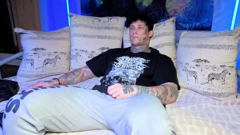 skirlingod online show from October 20, 6:07 am