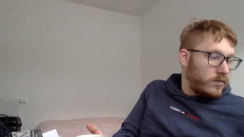 Snapshot of sklave_s chatting on January 27, 12:37 pm sklave_s online show from January 27, 12:37 pm
