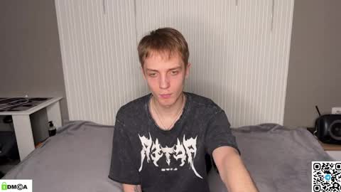 sky_hunter online show from May 7, 6:25 pm