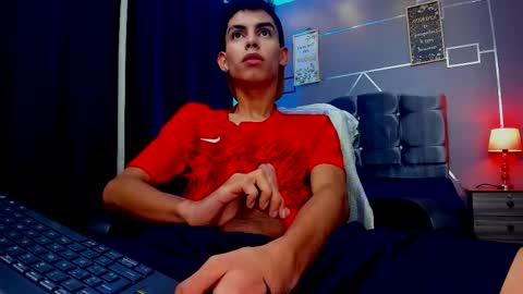 Snapshot of sky_jules chatting on October 13, 5:31 am Daniel online show from October 13, 5:31 am