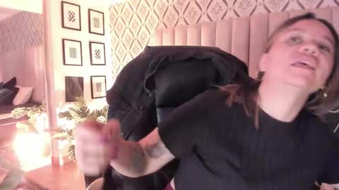 Sky June online show from March 19, 5:07 pm