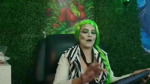 skylar__desire online show from October 31, 4:40 pm