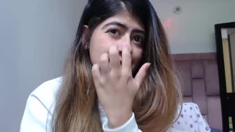 Skyler online show from March 12, 5:28 pm