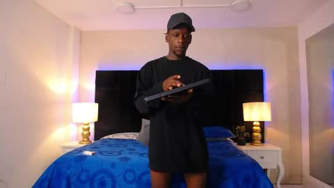 SKYLERBIGXXX online show from April 29, 5:01 am