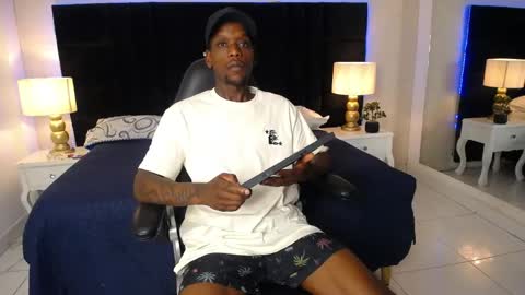 SKYLERBIGXXX online show from May 26, 4:40 am