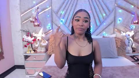 skylerbloom online show from December 19, 3:24 am