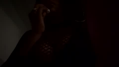 Snapshot of skyy993 chatting on October 17, 7:12 am skyy993 online show from October 17, 7:12 am