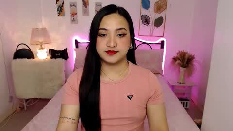 Queen Cyrine online show from January 18, 10:30 pm