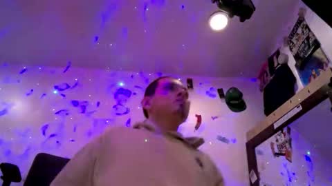 Sleazyycarlitx online show from November 12, 7:11 am