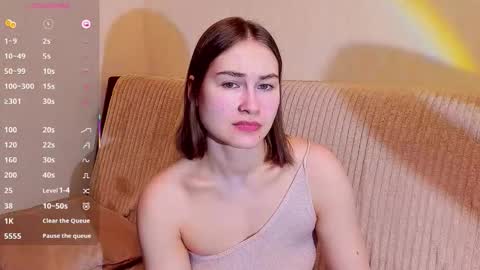 Alice online show from March 3, 4:25 pm