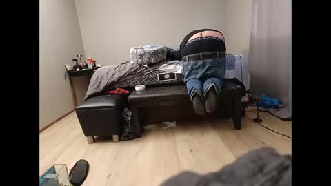 sleepwithyou online show from January 26, 3:36 pm