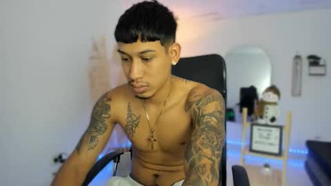 slim_master12 online show from December 3, 11:27 pm