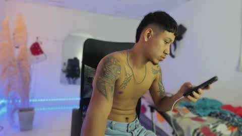 slim_master12 online show from December 13, 11:11 pm