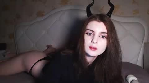 sloomonata online show from November 19, 12:10 am