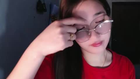 slutty_hannaxx online show from April 19, 12:33 am