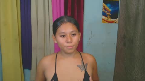 slutzcummerzxxx online show from June 19, 1:06 pm