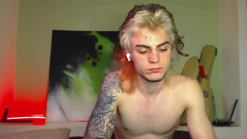 Gus online show from September 12, 2:19 pm