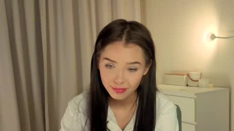 Lily online show from November 5, 2:08 pm