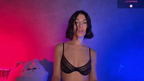 Melani online show from May 5, 8:03 pm