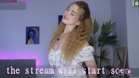 Emily online show from December 4, 8:34 pm