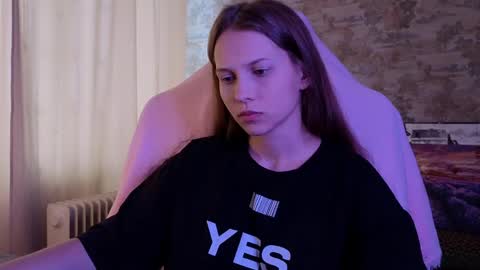 Emma online show from March 22, 11:14 am