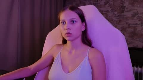 Emma online show from November 22, 7:56 pm