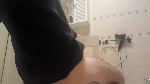 smallone8825 online show from April 1, 5:19 am