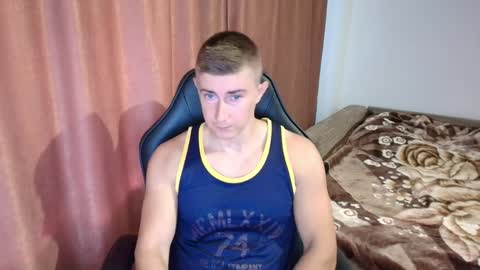 smanking22 online show from April 8, 8:28 am