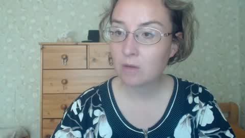 smart_rose online show from August 6, 12:47 pm