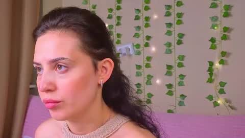 Bella online show from July 13, 8:12 pm