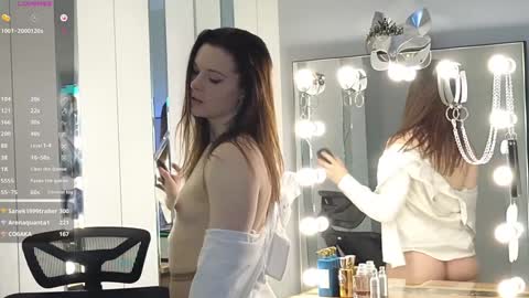 smilym online show from February 8, 2:26 am