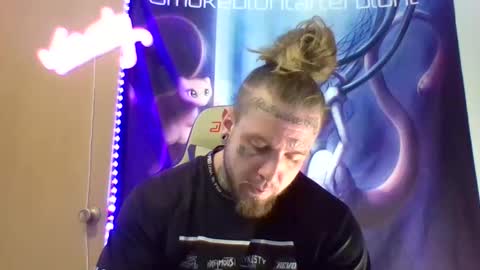 smoke online show from March 31, 3:45 pm