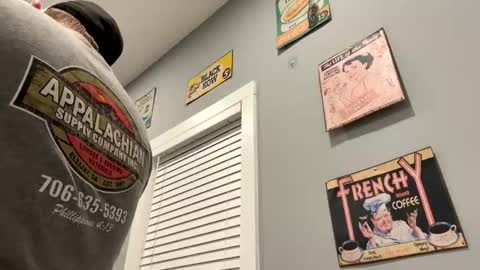 smokeymt420 online show from February 7, 8:06 am