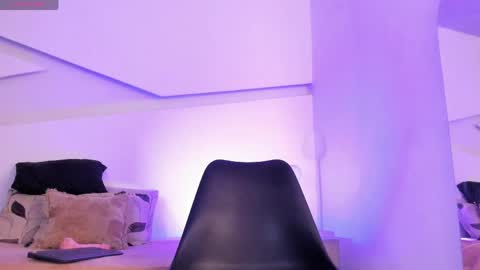Ethan online show from May 7, 10:05 pm