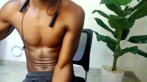 papi online show from February 3, 3:04 am