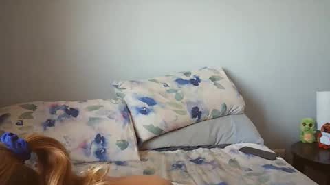 Sneakylildevils online show from May 17, 7:50 am