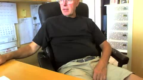 snickarn335731 online show from September 10, 12:28 pm