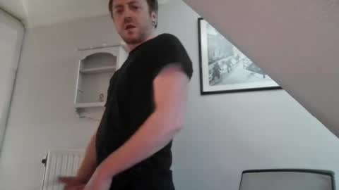 snoecks online show from April 26, 10:46 am