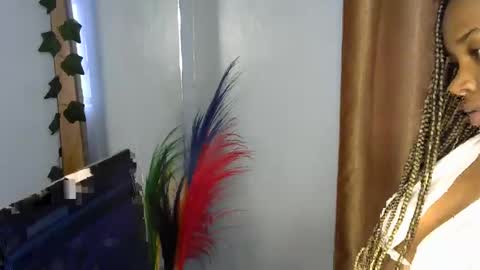 snowberry_szn online show from December 22, 6:31 am