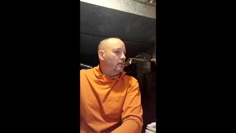 watchmecum online show from April 27, 4:59 pm