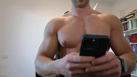 luca -   online show from April 1, 5:21 pm